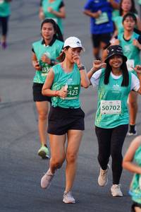 BIB: 423, 50702
                            <button type="button" onclick="openModal(10517113)" class="btn btn-primary btn-sm float-right btn-popup" data-toggle="modal" data-target=".modal-high-quality">
                        <i class="fas fa-shopping-cart"></i> Add to Cart
                    </button>
                                            <button type="button" onclick="isThisMe(10517113, true)" class="btn btn-success btn-sm float-right btn-popup btn-isme hidden" data-toggle="tooltip" data-placement="bottom" title="นี่คือรูปของคุณใช่ไหม คลิกที่นี่เพื่อเอาเข้าอัลบั้ม">
                        <i class="fas fa-plus"></i> Add to album
                    </button>
                    <button type="button" onclick="isThisMe(10517113, false)" class="btn btn-warning btn-sm float-right btn-popup btn-isnotme hidden">
                        <i class="fas fa-ban"></i> Remove from album
                    </button>